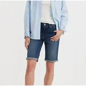 Levi size 33 Classic Bermuda Shorts Women's Medium Denim